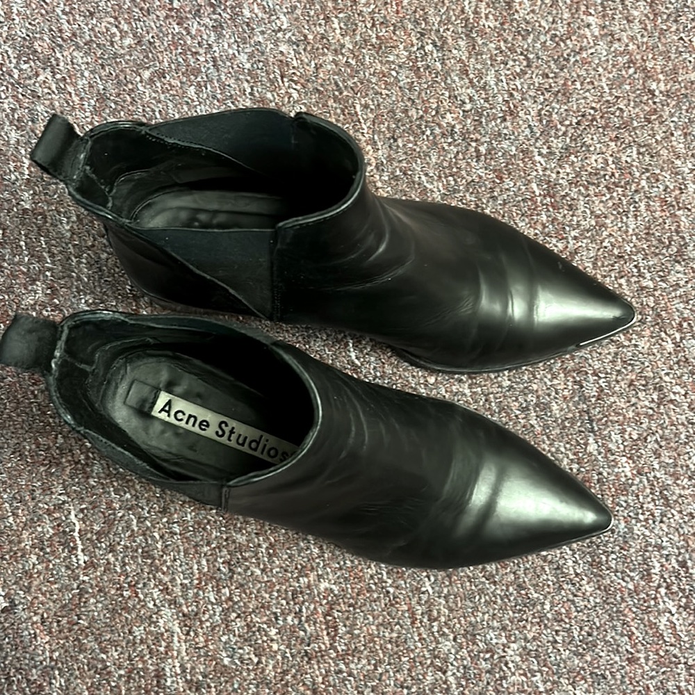 Acne studios Jensen Black Chelsea boots 38